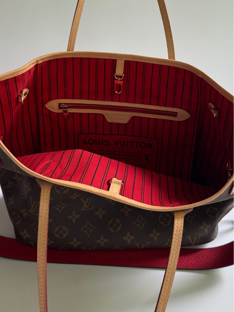 Louis Vuitton	Neverfull MM Bandouliere Inside Out