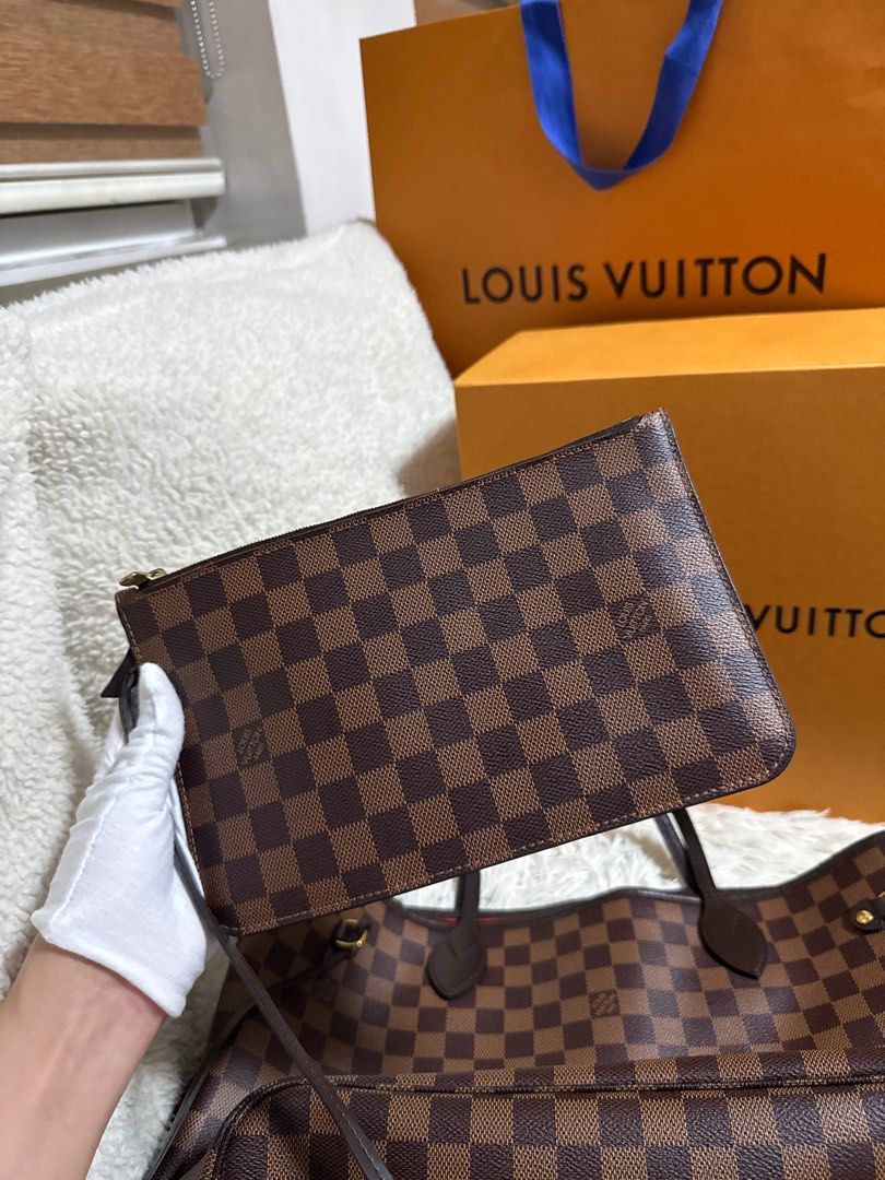 Louis Vuitton	Neverfull MM Damier Ebene