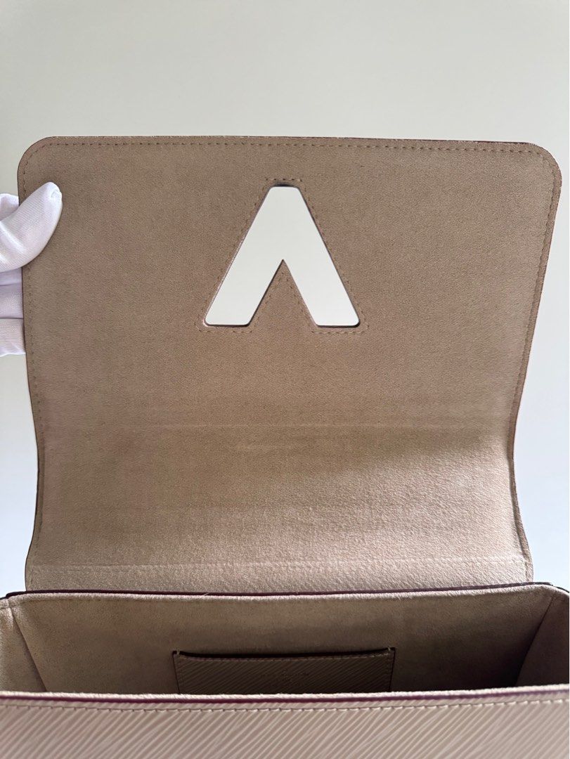 Louis Vuitton Twist MM