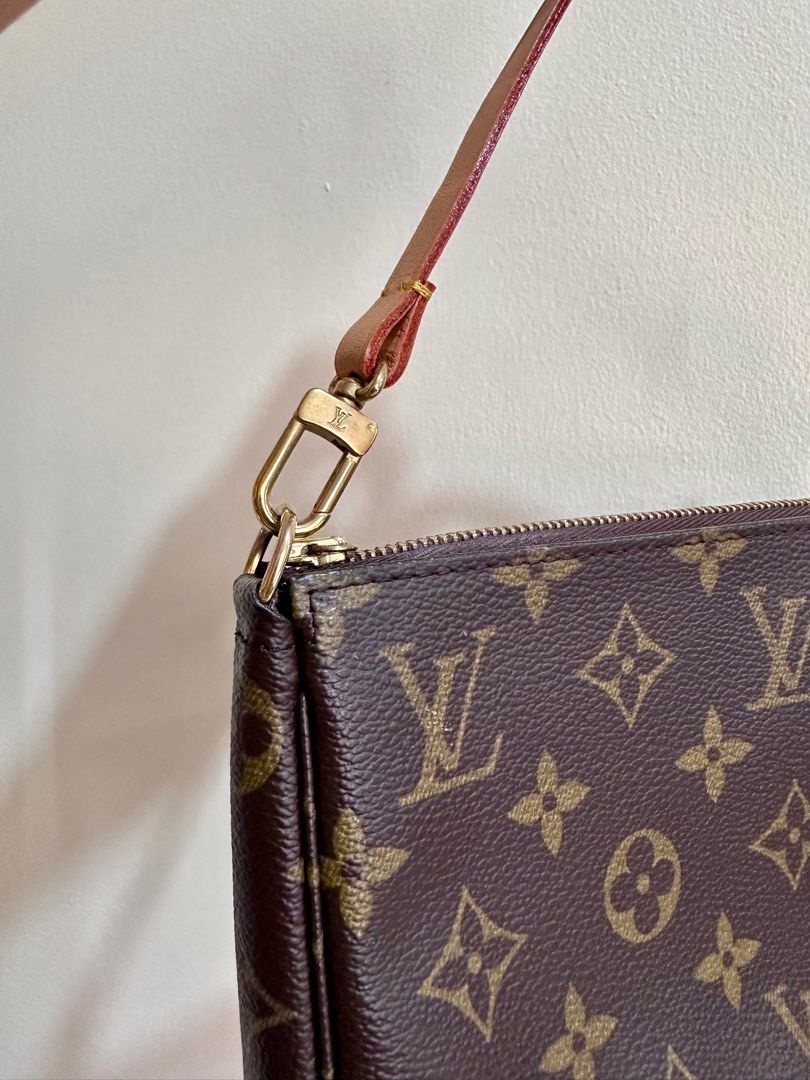 Louis Vuitton Pochette Monogram