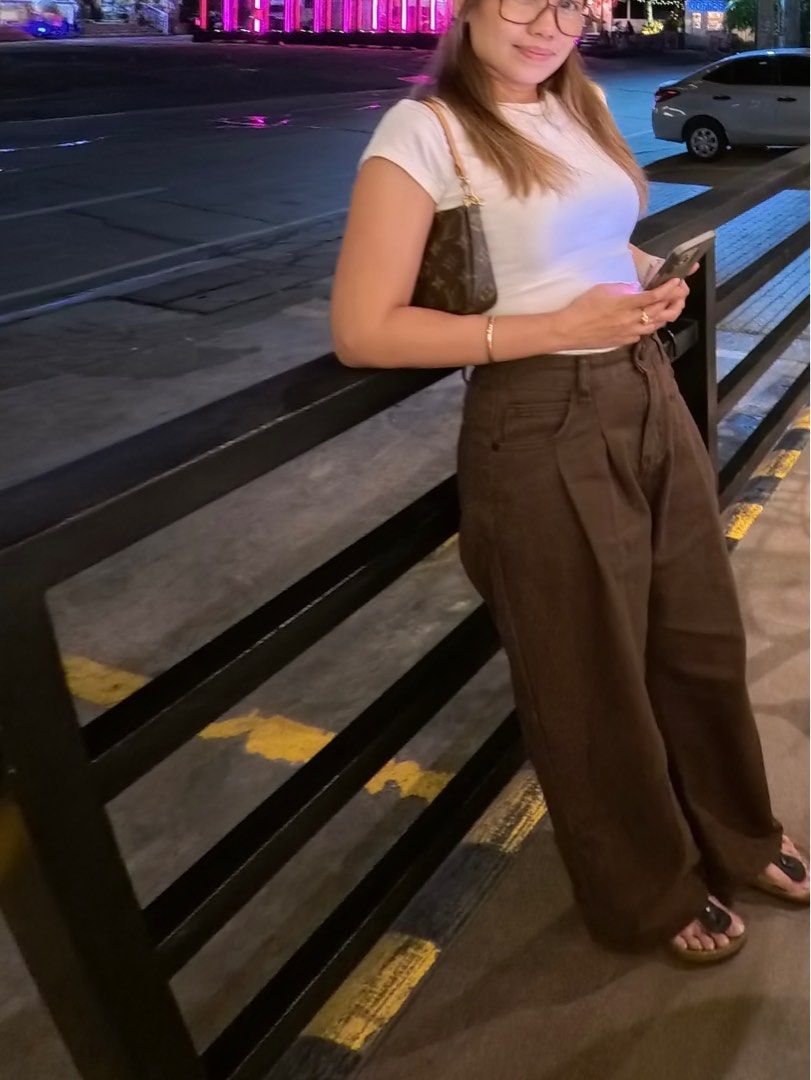 Louis Vuitton Pochette Monogram