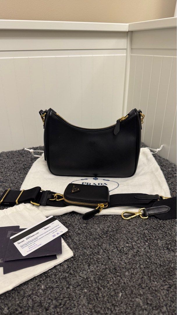 Prada Re-edition 2005 Saffiano Lux