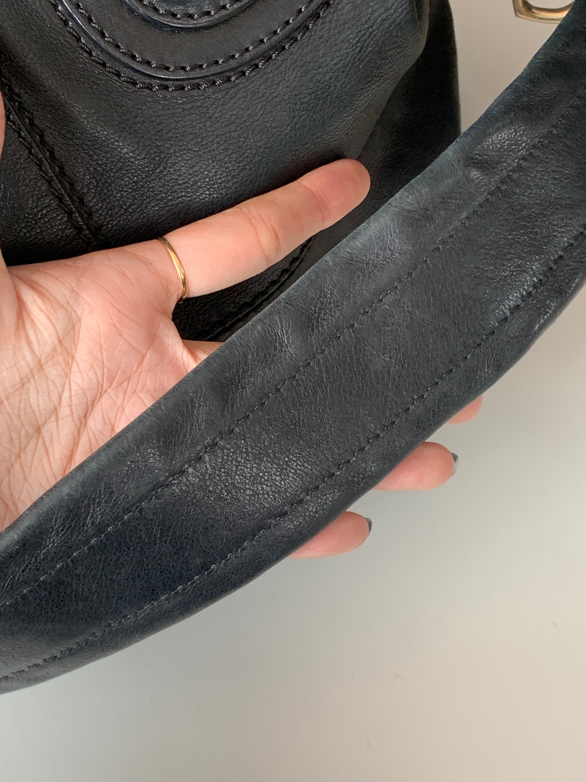 Givenchy Nightingale Medium