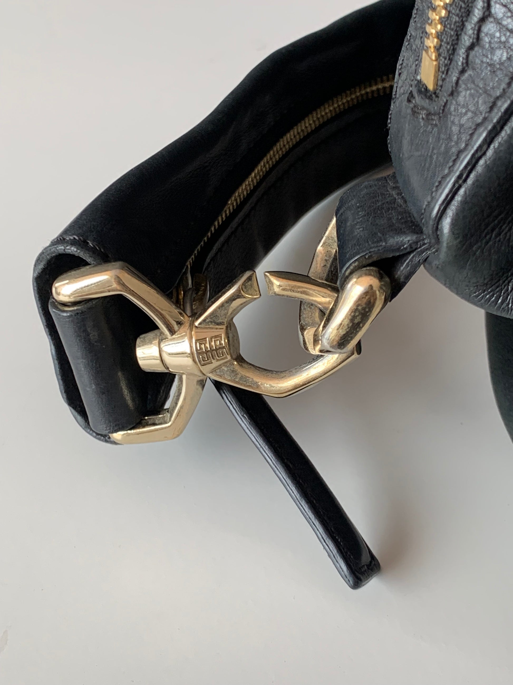 Givenchy Nightingale Medium