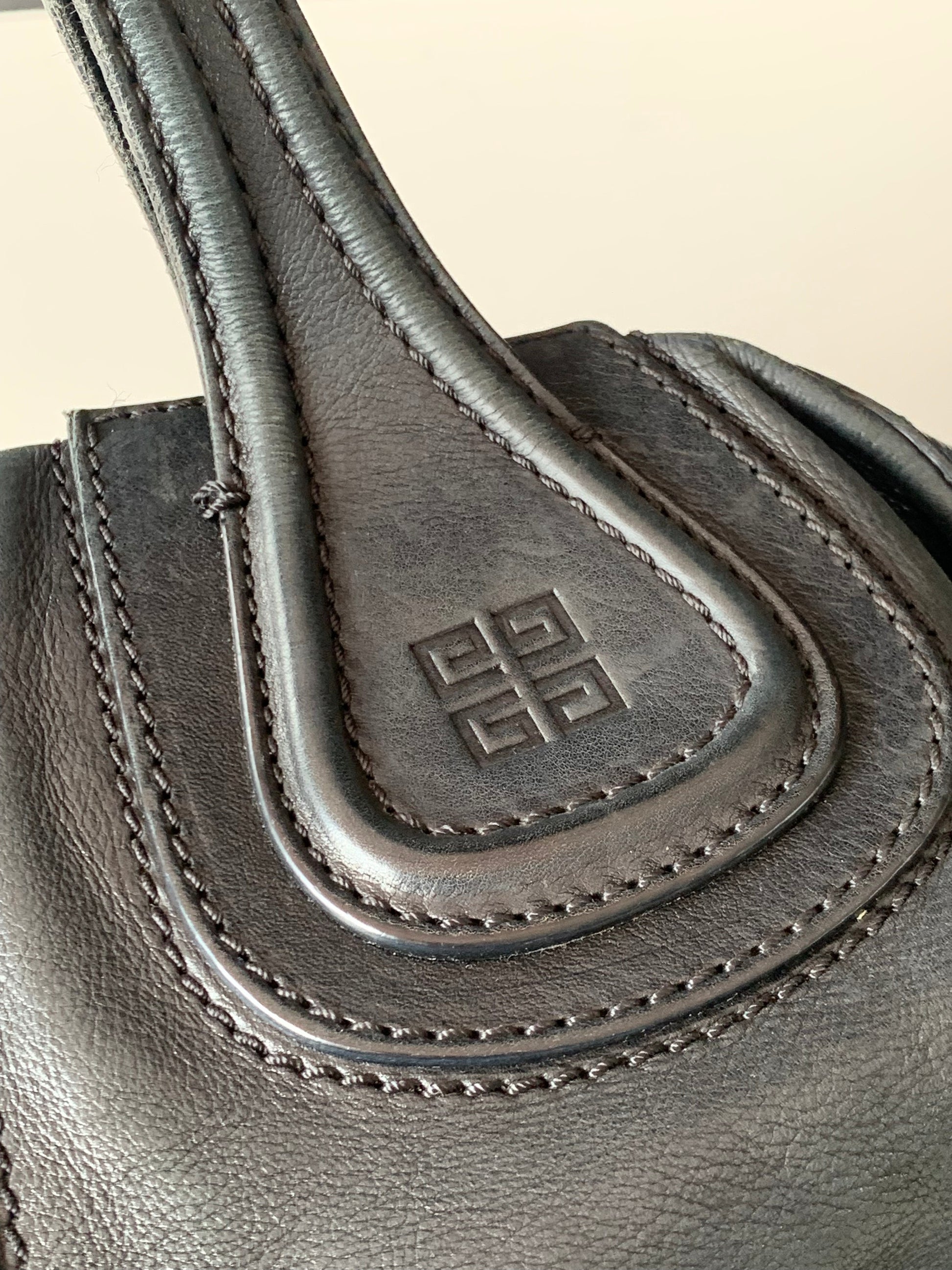 Givenchy Nightingale Medium