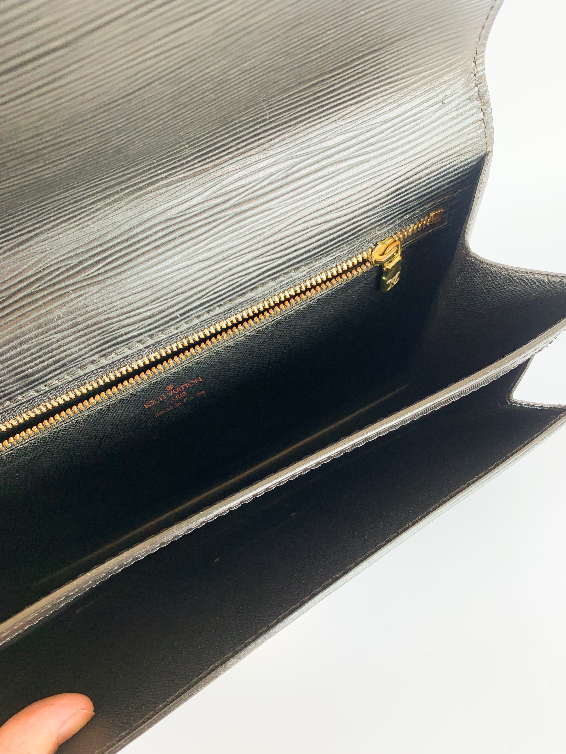 Louis Vuitton Sellier Pochette Epi