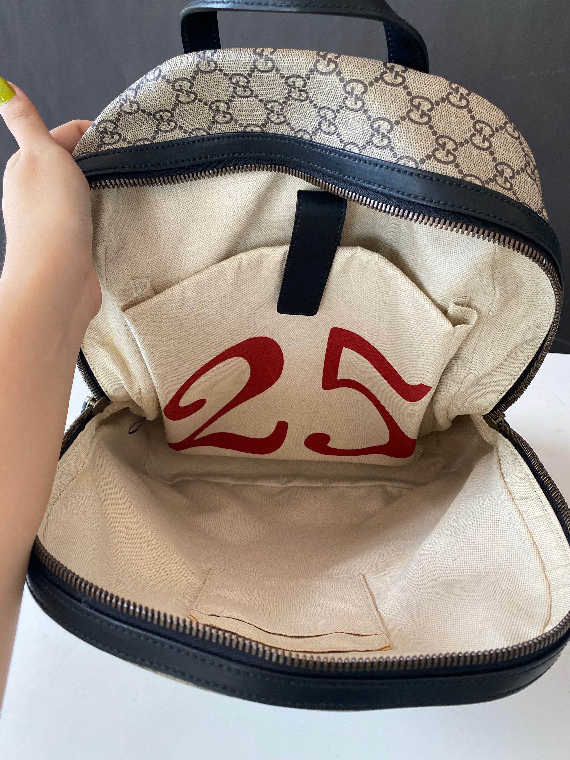 Gucci Supreme Monogram L'Aveugle Par Amour Backpack