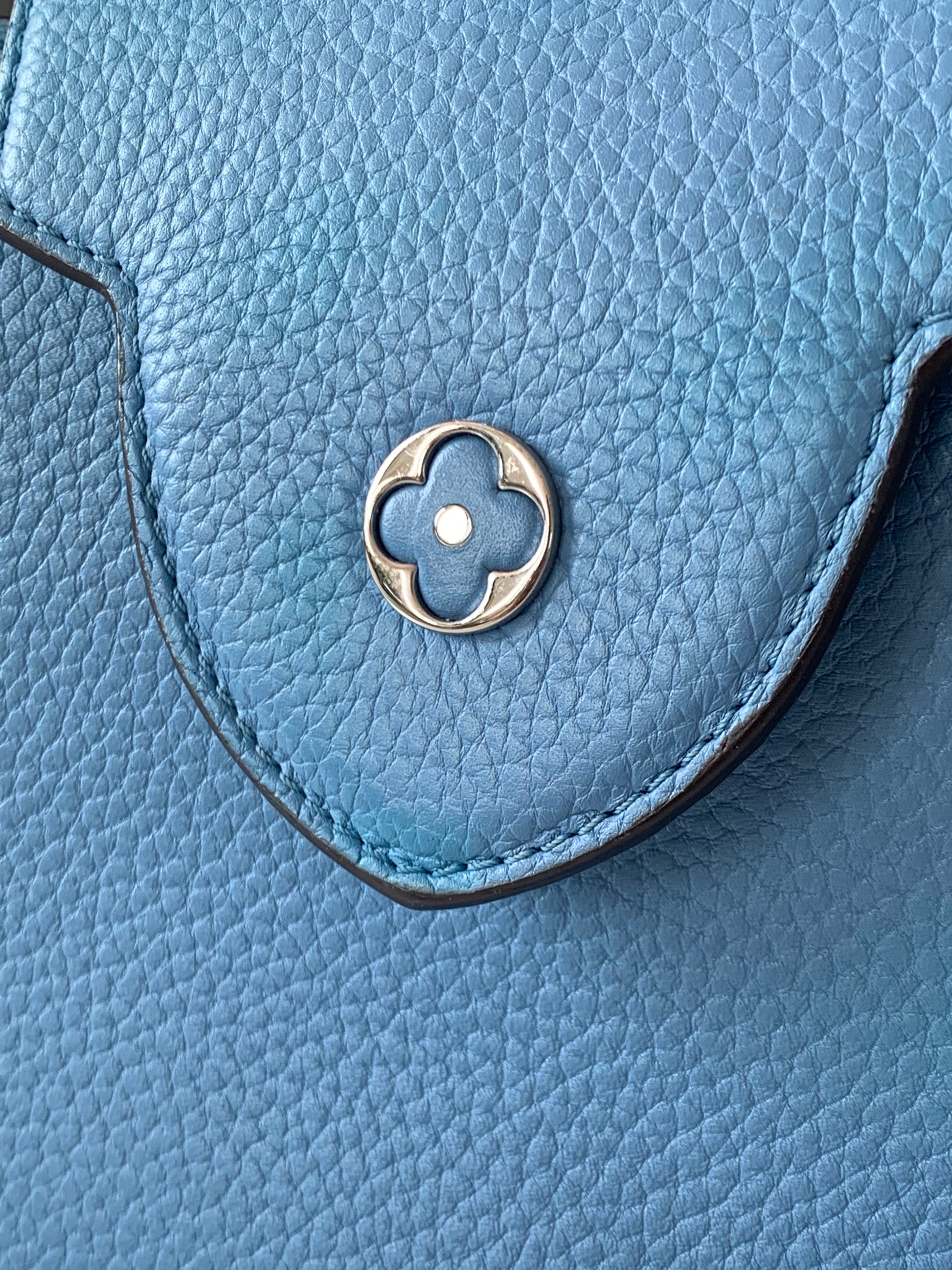 Louis Vuitton Capucines BB