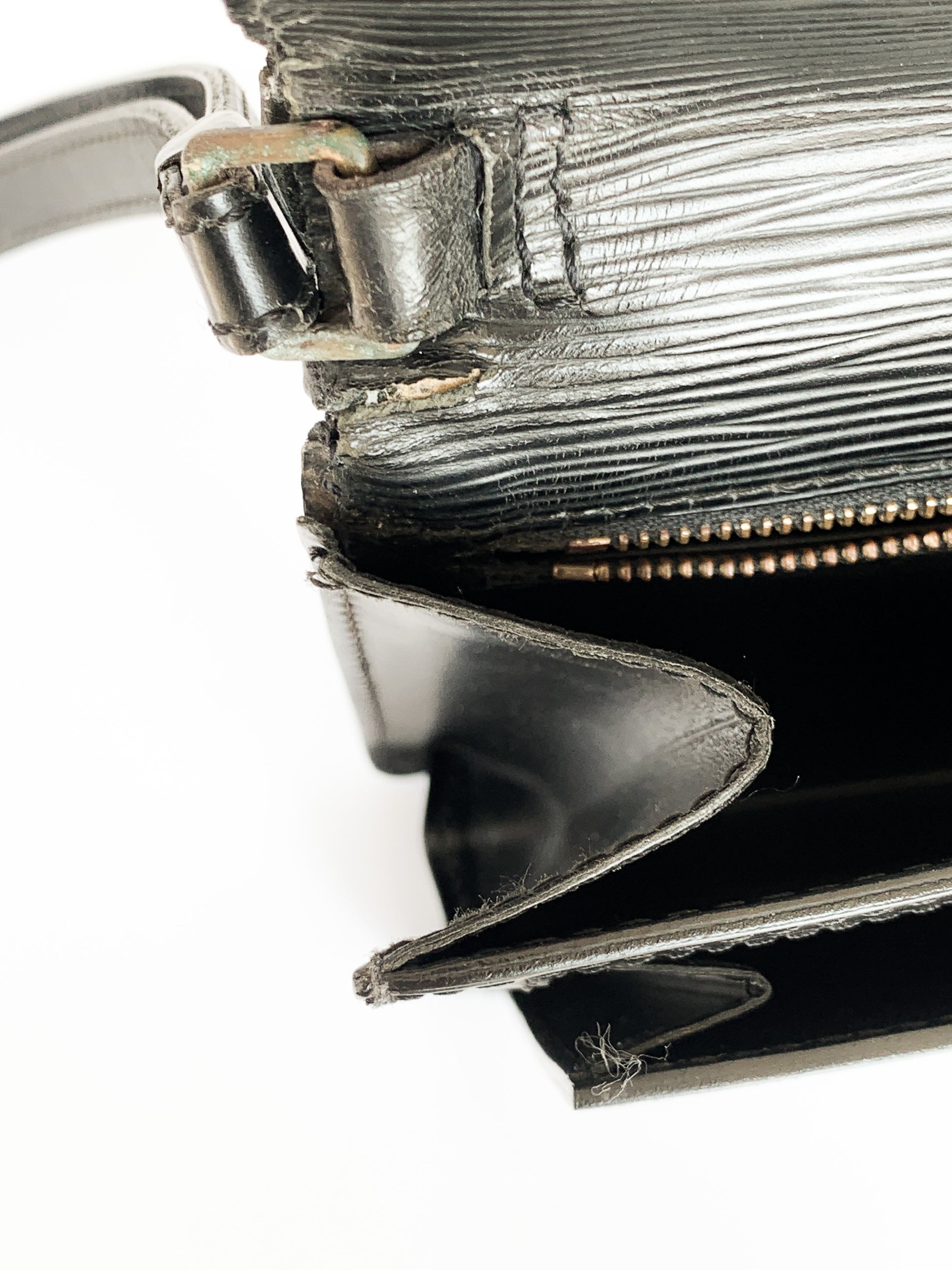 Louis Vuitton Sellier Pochette Epi