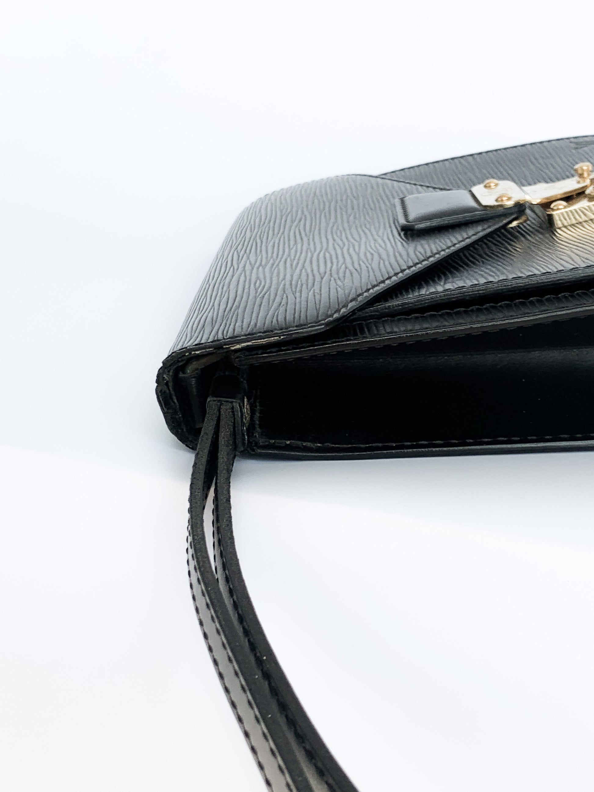 Louis Vuitton Sellier Pochette Epi