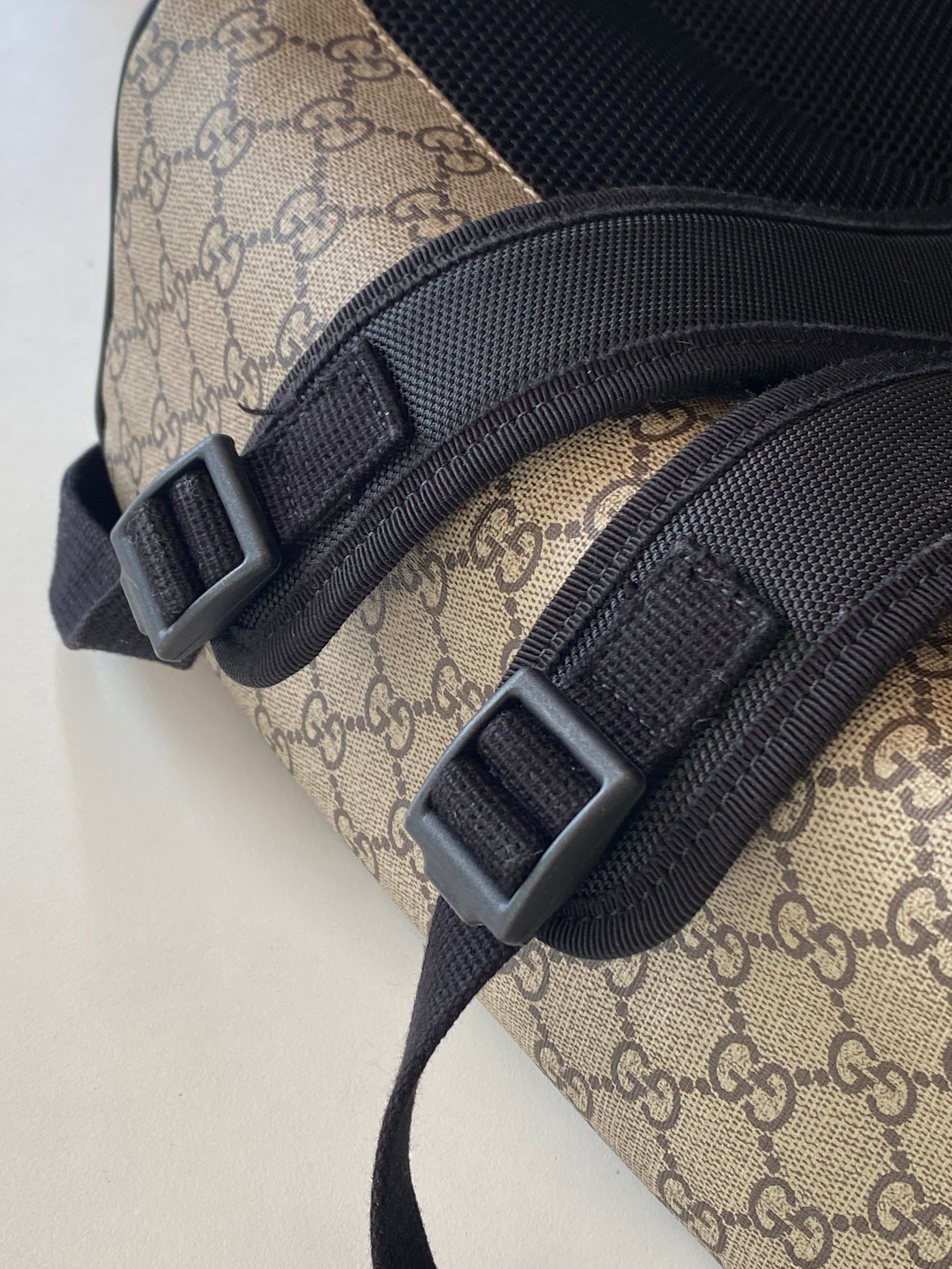 Gucci Supreme Monogram L'Aveugle Par Amour Backpack